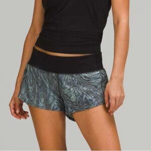 Lululemon Speed Up MR Short 4" Dimensional Icing Blue Multi/ Black, Size 6